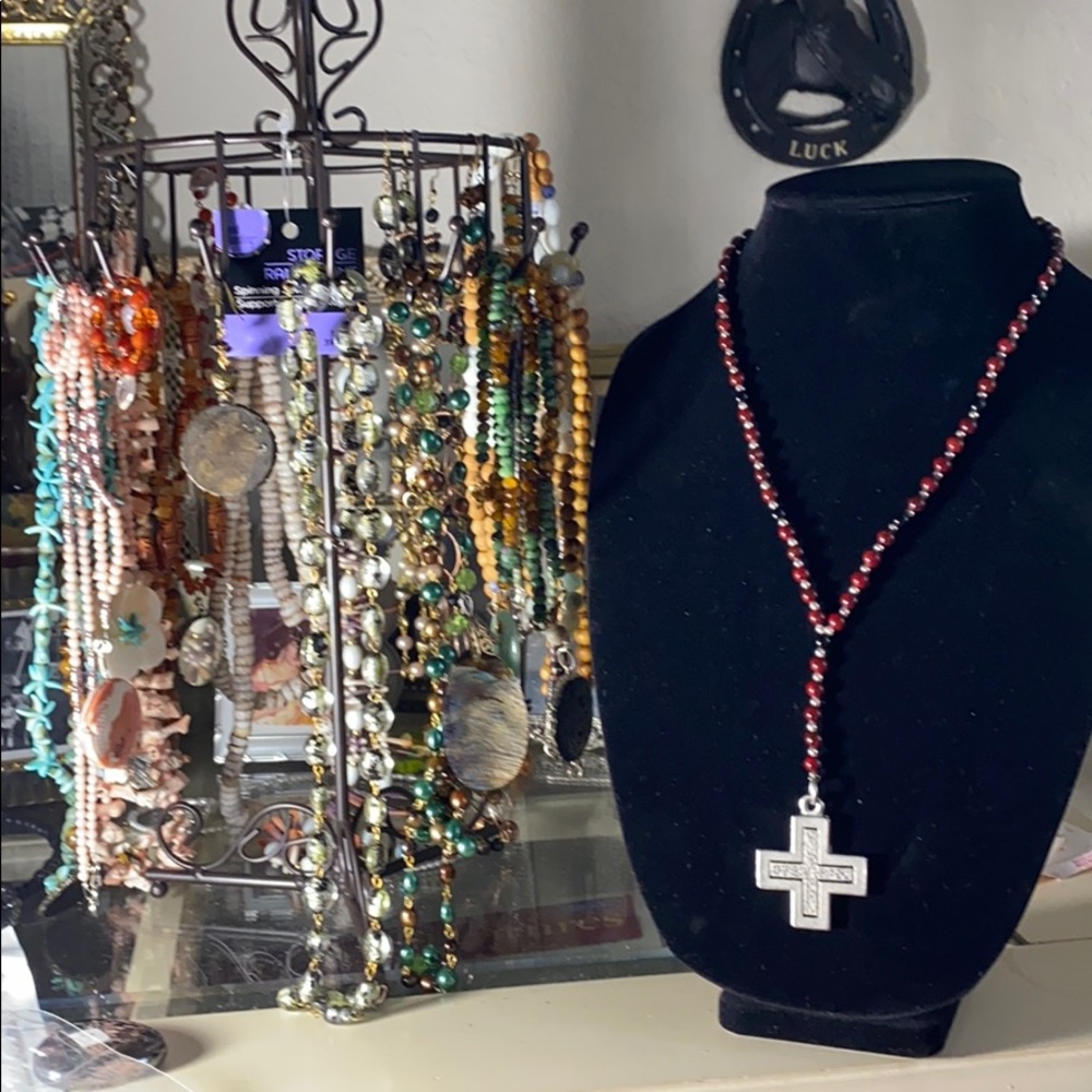 Necklace - Picture 4 of 6